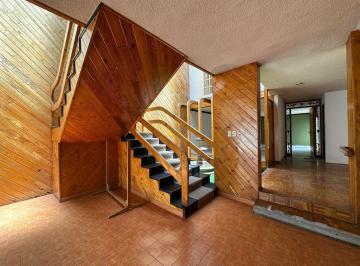 Casa · 450m² · 4 Recámaras · 2 Estacionamientos · Casa en Venta en Prados Agua Azul, Puebla.