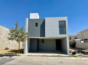 Casa de 3 habitaciones, León · Residencial Casa en Venta, Jardines de Santa Fe