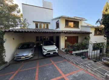 Casa · 437m² · 4 Recámaras · 4 Estacionamientos · Barrio de San Francisco Casa en Venta Arbolada, en Condominio 4 Recamaras 5 Baños, Salon de Fiestas
