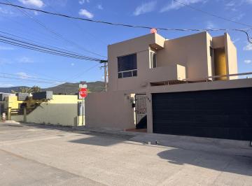Casa · 100m² · 3 Recámaras · 2 Estacionamientos · Casa en Renta, Fracc. Costa Azul, Ensenada, B. C.