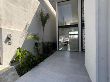 Casa de 4 habitaciones, León · Venta de Casa Nueva en Jardines del Campestre