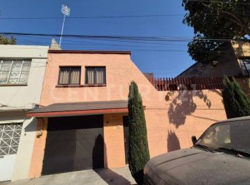 Casa · 329m² · 4 Recámaras · 4 Estacionamientos · Casa en Venta, Norte 79 - A, Claveria, Azcapotzalco, Ciudad de Mexico