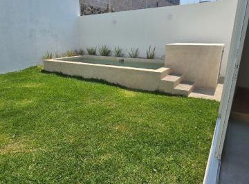Casa en condominio de 2 habitaciones, Cuernavaca · ¡Moderna Casa con Alberca Propia, Al Norte de Cuernavaca!