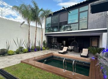 Casa de 2 habitaciones, Cuernavaca · ¡Casa Tipo Loft con Elevador Al Norte de Cuernavaca!