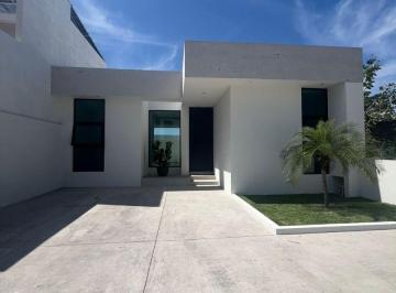 Casa de 3 habitaciones, Colima · Casa en Venta La Herradura Residencial Coto Privado Seguridad 24/7 Zona Norte de Colima