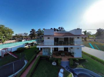 Casa de 7 habitaciones, Tlajomulco de Zúñiga · Casa en Venta en Jardínes de La Calera
