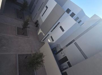 Casa · 1292m² · 3 Recámaras · 2 Estacionamientos · Casa - Lomas del Santuario