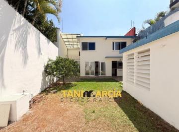 Casa de 3 habitaciones, Córdoba · Vendo Amplia Propiedad Fraccionamiento Alameda en Córdoba!