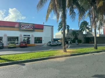Local comercial · 24m² · Local en Renta en Zona Hotelera Cancun Km 15