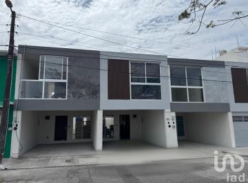 Casa · 101m² · 2 Recámaras · 1 Estacionamiento · Casa en Venta en Fracc del Norte Veracruz