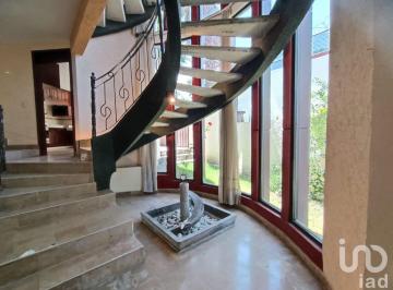 Casa · 306m² · 4 Recámaras · 3 Estacionamientos · Casa en Venta Villa Satelite La Calera Puebla