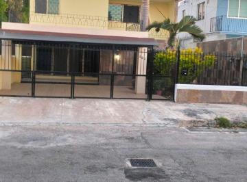 Casa de 5 habitaciones, Mérida · Venta de Casa en García Ginerés