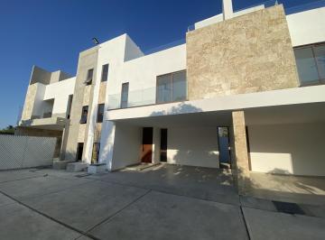 Casa en condominio · 180m² · 3 Recámaras · 2 Estacionamientos · Casa en Renta de 3 Recámaras en Dzityá