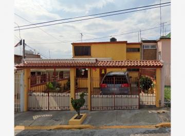 Casa de 4 habitaciones, Tlalnepantla de Baz · Hermosa Casa en Ampliación Vista Hermosa, Tlalnepantla, México
