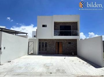 Casa · 141m² · 4 Recámaras · 3 Estacionamientos · Casa en Preventa en Fracc. Las Calzadas Durango
