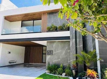Casa · 199m² · 5 Recámaras · Casa en Venta en Lomas de Angelópolis