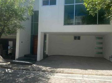 Casa · 138ha · 3 Recámaras · Casa en Venta en Lomas de Angelópolis