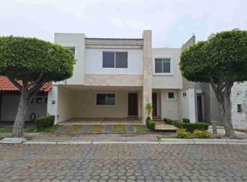 Casa · 199m² · 3 Recámaras · Casa en Venta en Lomas de Angelópolis