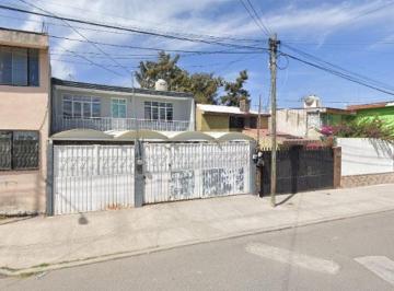 Casa de 3 habitaciones, Puebla · Casa en Venta en C. 12 Sur, Loma Linda Puebla, Puebla.