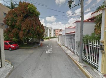 Casa en Venta de 3 habitaciones Cancún · Casa de Recuperacion Bancaria