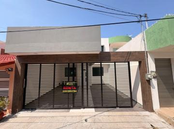 Casa de 3 habitaciones, Boca del Río · Casa en Renta a Unos Pasos de La Playa en Boca del Rio, Veracruz