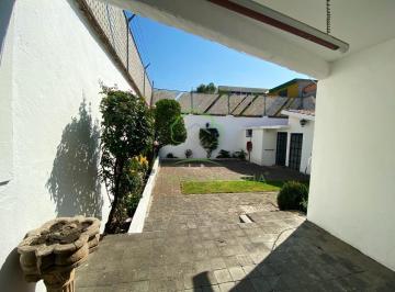 Casa de 3 habitaciones, Naucalpan de Juárez · Casa en Venta con Jardín y 3 Estacionamientos en Jardines de San Mateo