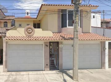 Casa de 3 habitaciones, Puerto Vallarta · Casa con 200 m² de Terreno y 3 Recámaras en Venta, Puerto Vallarta