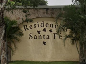 Casa de 4 habitaciones, Zapopan · Casa en Remate Hipotecario Coto Privado en Residencial Santa Fe Zapopan Norte Itea Norte