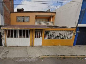 Casa de 3 habitaciones, Puebla · Casa en Venta en Valladolid, Naciones Unidad, Puebla, Pue.