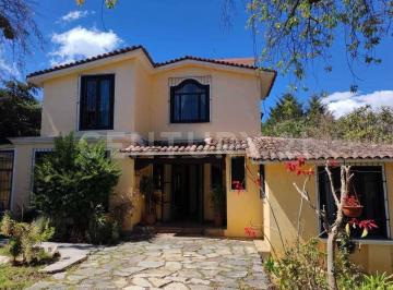 Casa · 220m² · 3 Recámaras · 3 Estacionamientos · Casa en Venta Barrio de Maria Auxiliadora, San Cristobal de Las Casas