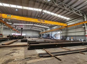 Bodega comercial · 4300m² · 4 Estacionamientos · Nave Industrial en Renta, 4,300 m² en Tultitlán, con 300 Kvas de Energia