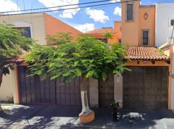 Casa de 4 habitaciones, Aguascalientes · Casa de Recuperacion Bancaria