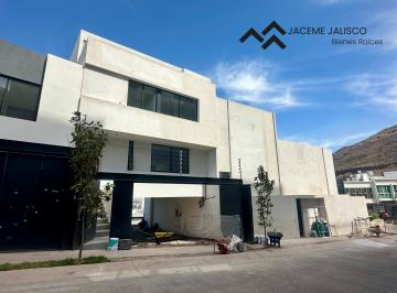Casa en condominio de 4 habitaciones, San Pedro Tlaquepaque · Casa en Venta Paisajes del Tesoro - Espectacular Vista Panorámica