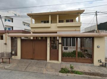 Casa de 4 habitaciones, San Nicolás de los Garza · Casa de Recuperacion Bancaria