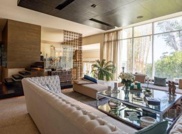 Casa · 940m² · 3 Recámaras · 5 Estacionamientos - HORIZONTES BIENES RAICES · Casa en Renta en Bosques de La Herradura