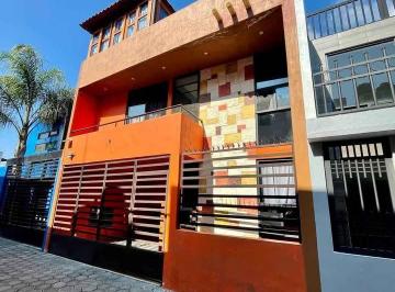 Casa · 161m² · 4 Recámaras · 1 Estacionamiento · Casa en Venta en Tlaxcala con Acabados en Talavera