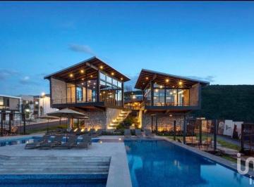 Casa · 140m² · 4 Recámaras · 2 Estacionamientos · Queretaro, Casa en Venta Zibata