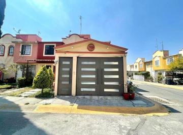 8c9a59af9d654e1804b914abd1afe13fd9c659e89ff0ab338e39909b912fd5ce · "Gran Oportunidad" Se Vende Casa en Condominio con Excelente Iluminación.