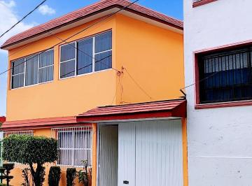 Casa de 4 habitaciones, Naucalpan de Juárez · Casa en Venta Naucalpan Las Américas | 4 Recámaras | Apta Crédito | Cerca Lomas