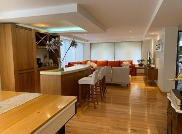 Casa · 353m² · 4 Recámaras · 3 Estacionamientos · Casa en Lomas de Chapultepec III Sección