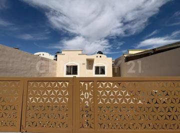 Casa · 77m² · 2 Recámaras · 2 Estacionamientos · Casa en Venta en Paseo de Los Leones V Etapa, Chihuahua