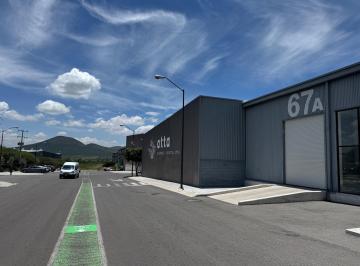 Bodega comercial · 220m² · 2 Estacionamientos · Renta Bodegas, Zona Parque Industrial Querétaro, Piq. Qro76.