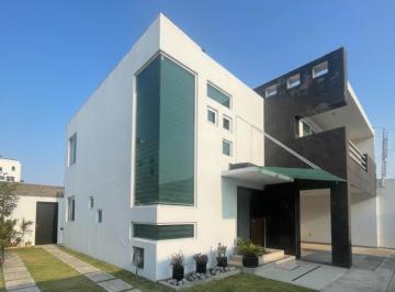 Casa en condominio de 3 habitaciones, Metepec · Residencia de Lujo en Cascada del Ángel, La Providencia – Metepec