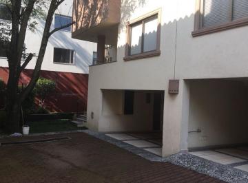 Casa en condominio · 282m² · 4 Recámaras · 3 Estacionamientos · Casa en Condominio - Las Águilas
