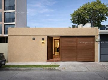 Casa · 309m² · 3 Recámaras · 2 Estacionamientos · Casa en Venta en Providencia de un Solo Piso