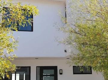 Casa · 3 Recámaras · 3 Estacionamientos · Casa en Venta en Residencial Ciudad Maderas