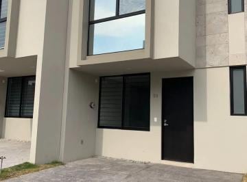 Casa en condominio de 2 habitaciones, Zapopan · Renta Boskia Residencial a un Costado de Bugambilias