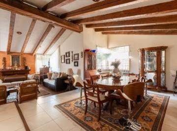 Casa · 420m² · 3 Recámaras · 6 Estacionamientos · Casa en Venta en Santa Gema Residencial, Camino Real, Puebla