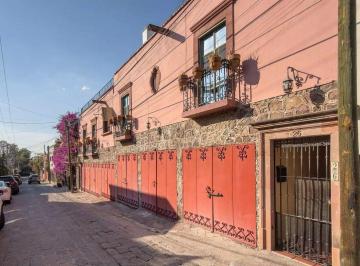4589ab892faef5bea03c6ed3d7bd91c095bfb70a0d860266cf4e26bd6503a1f9 · Casa en Venta en San Miguel de Allende con Patio y Garaje, Cerca del Centro