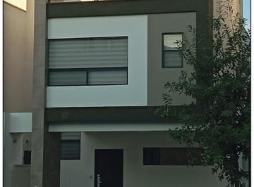 1 · Casa en Venta de 3 Niveles, Dominio Cumbres, García